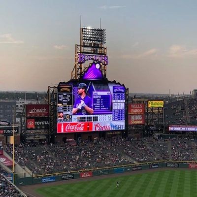 P3.076 Outdoor LED Screen 4500nits IP65 Wall Mounted